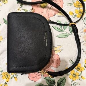 Marc Jacobs Elegant Black Crossbody Bag